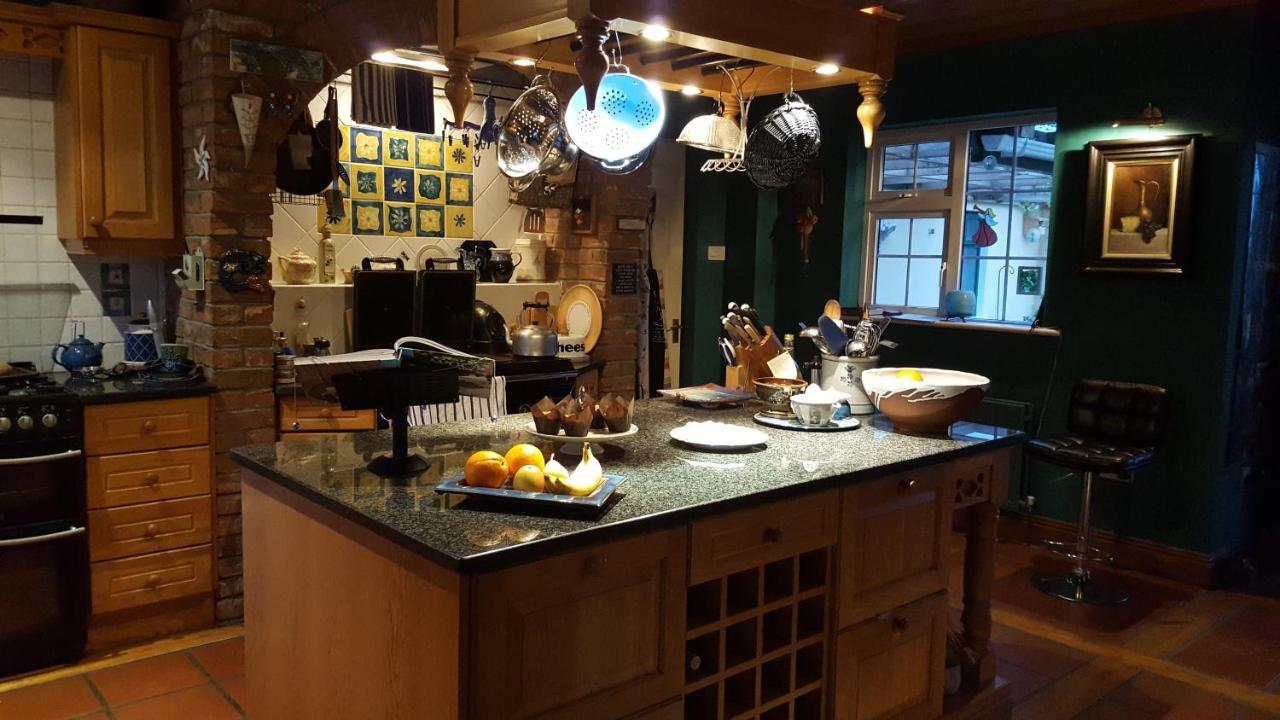 Bed and Breakfast Brookvale Wellingtonbridge Екстер'єр фото