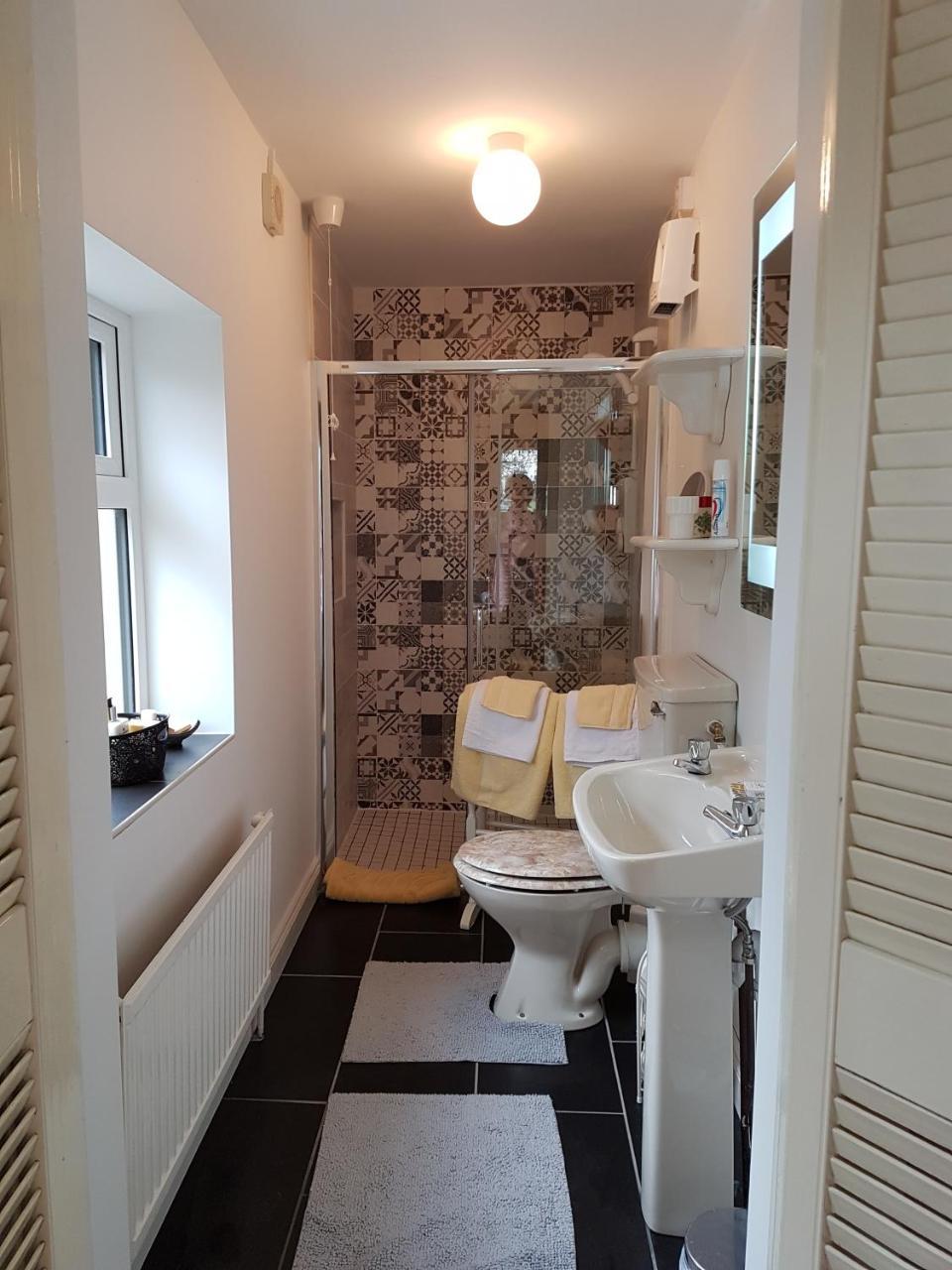 Bed and Breakfast Brookvale Wellingtonbridge Екстер'єр фото